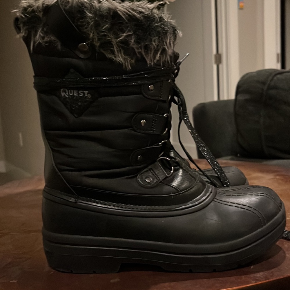 Quest boots - Picture 3 of 11